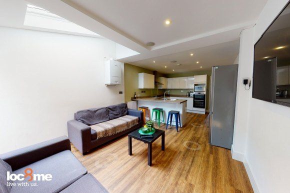 Property photo 1 of 15 Communal Area