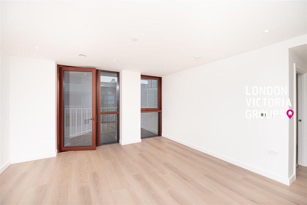 Property photo 3 of 15 1-16349.Jpg