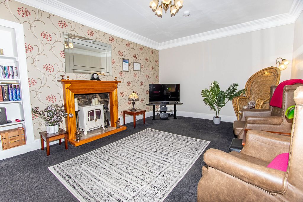 Property photo 2 of 9 Not Specified