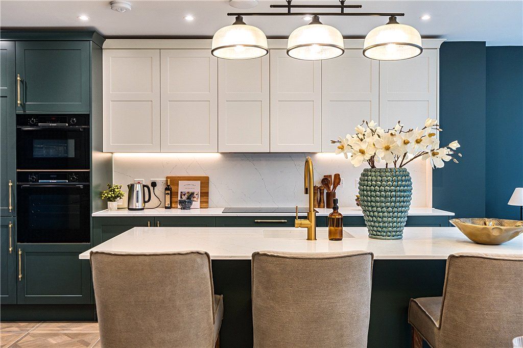 Property photo 2 of 16 Sh Kitchen