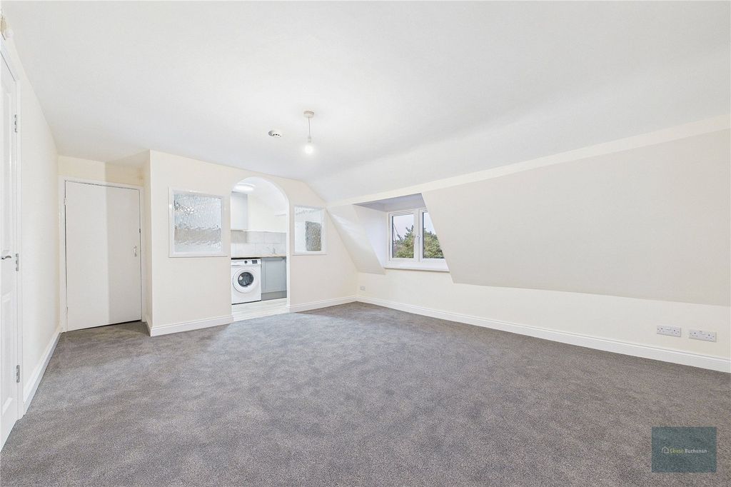 Property photo 2 of 8 Picture No. 06