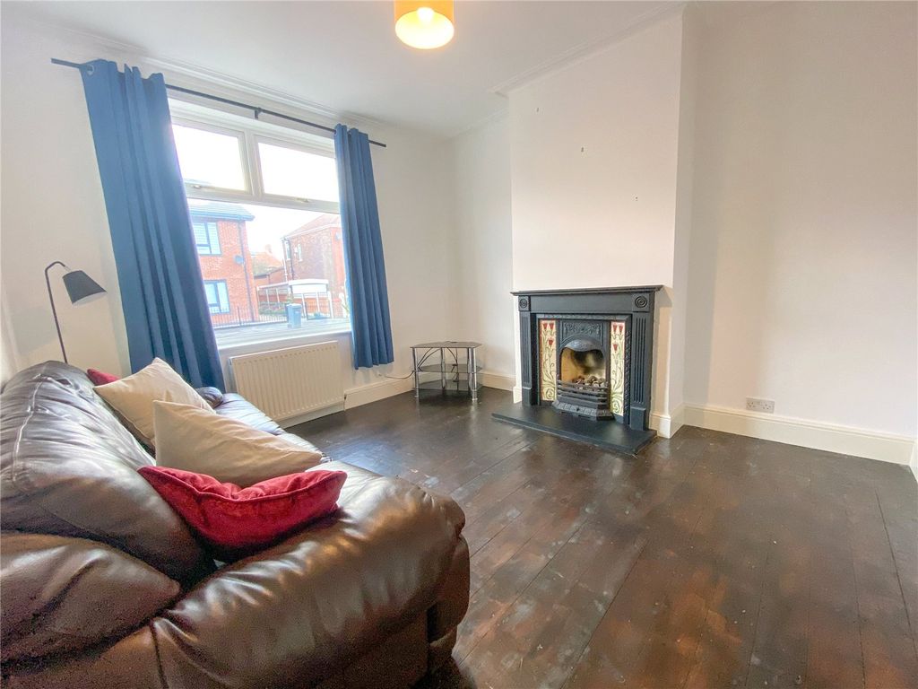 Property photo 2 of 11 Picture No. 08