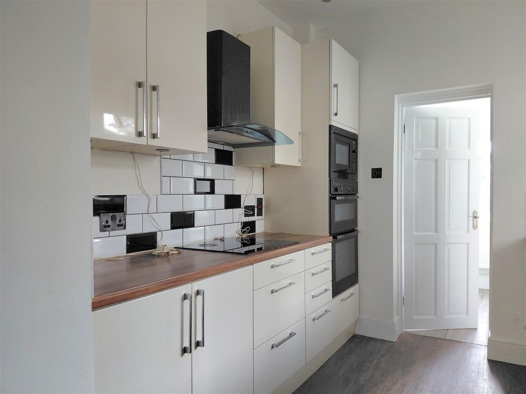 Property photo 2 of 13 Kitchen