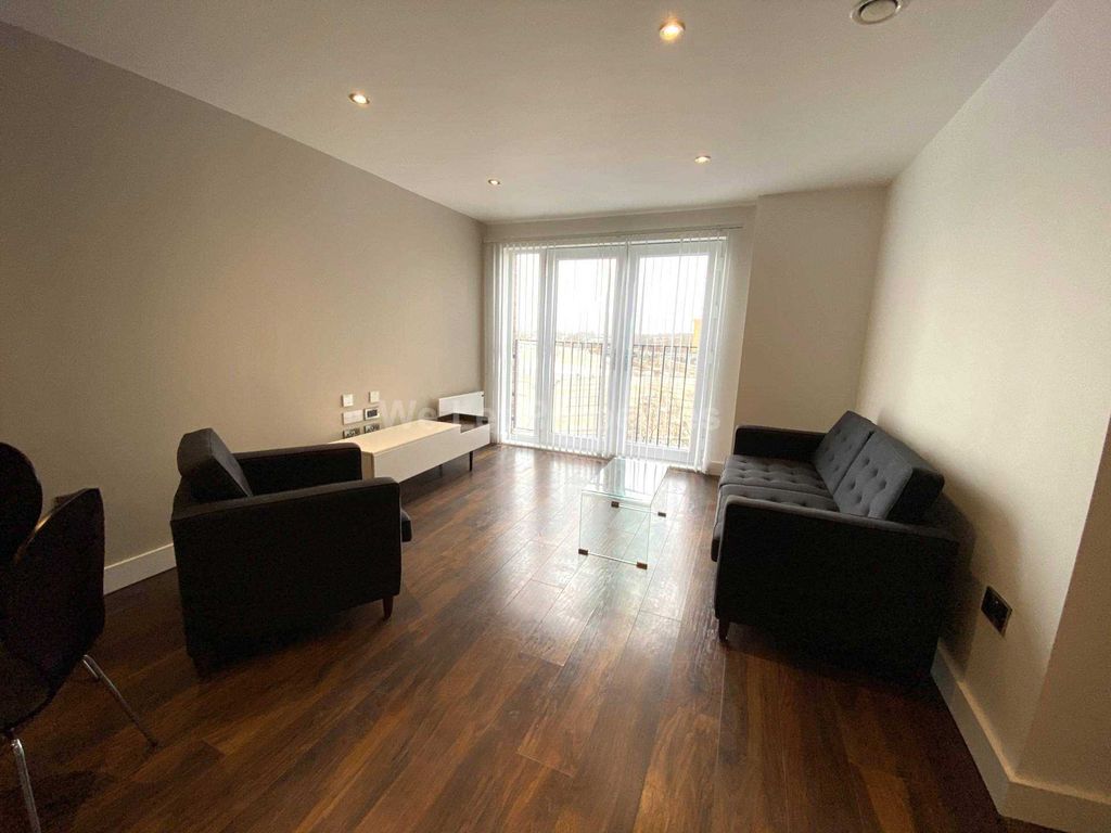 Property photo 3 of 11