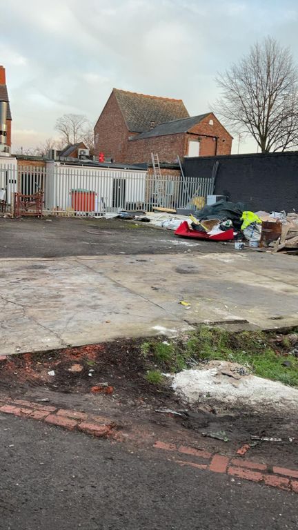 Property photo 1 of 2