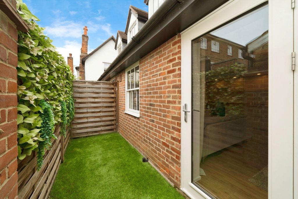 Property photo 3 of 16 Photo