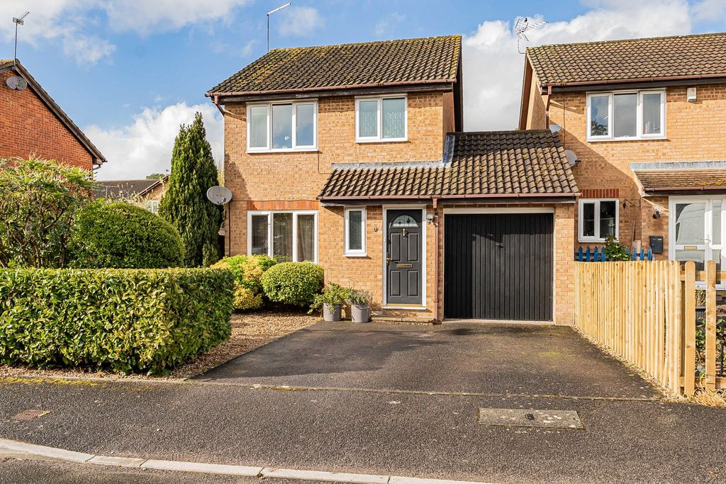 Property photo 1 of 15 14_79111.Jpg