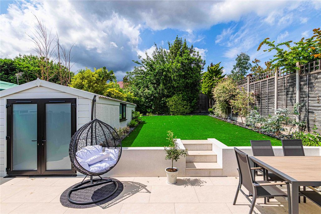 Property photo 2 of 13 Picture No. 21