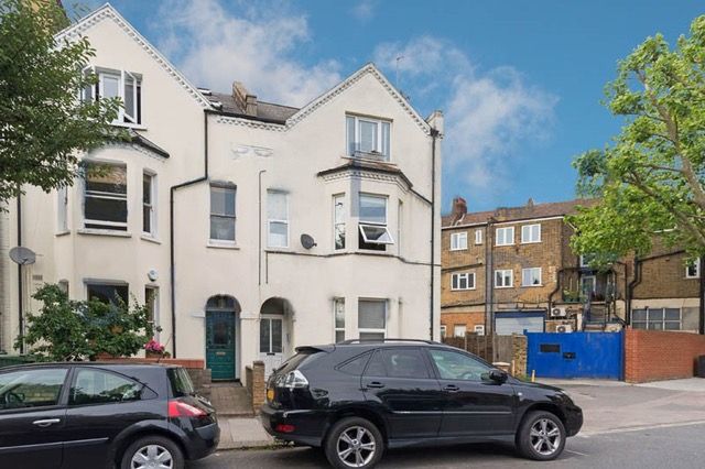 Property photo 2 of 8