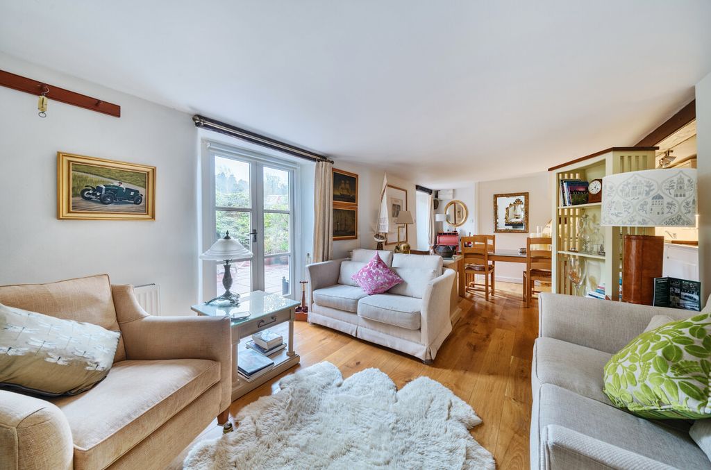 Property photo 3 of 23 Dulverton, Seddons