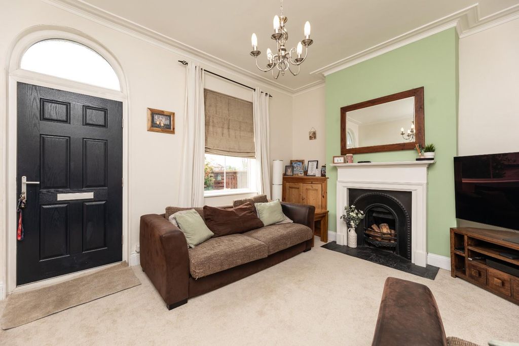 Property photo 3 of 17 5C5A6925.Jpg