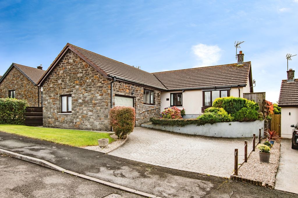 Property photo 1 of 17 Photography