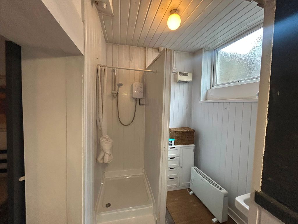 Property photo 3 of 6 Shower Room