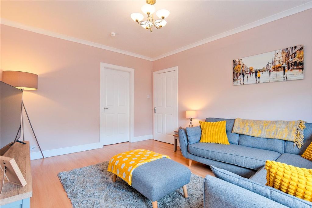 Property photo 3 of 22