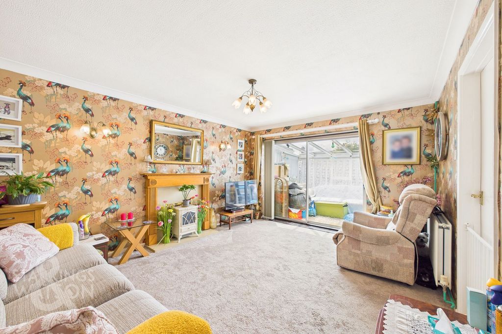 Property photo 2 of 15