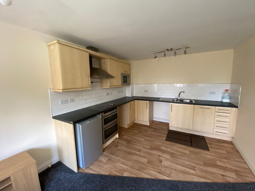 Property photo 3 of 8