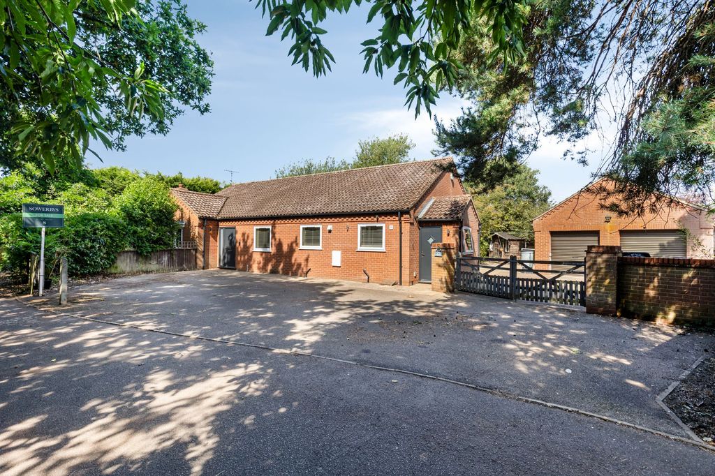 Property photo 1 of 19