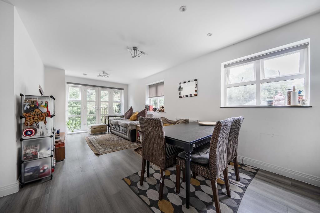 Property photo 3 of 21 Dining