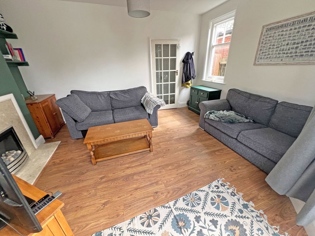 Property photo 3 of 19