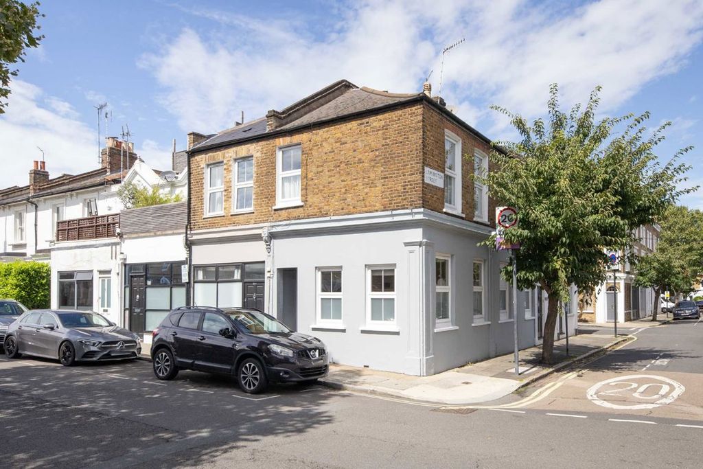 Property photo 1 of 5