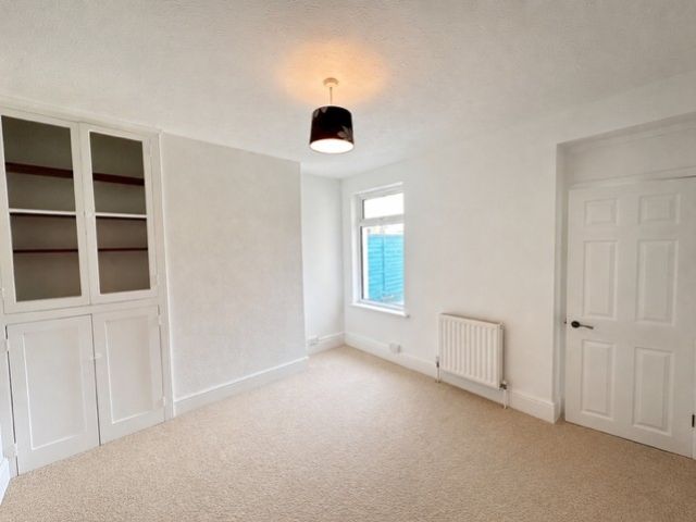Property photo 3 of 8 2