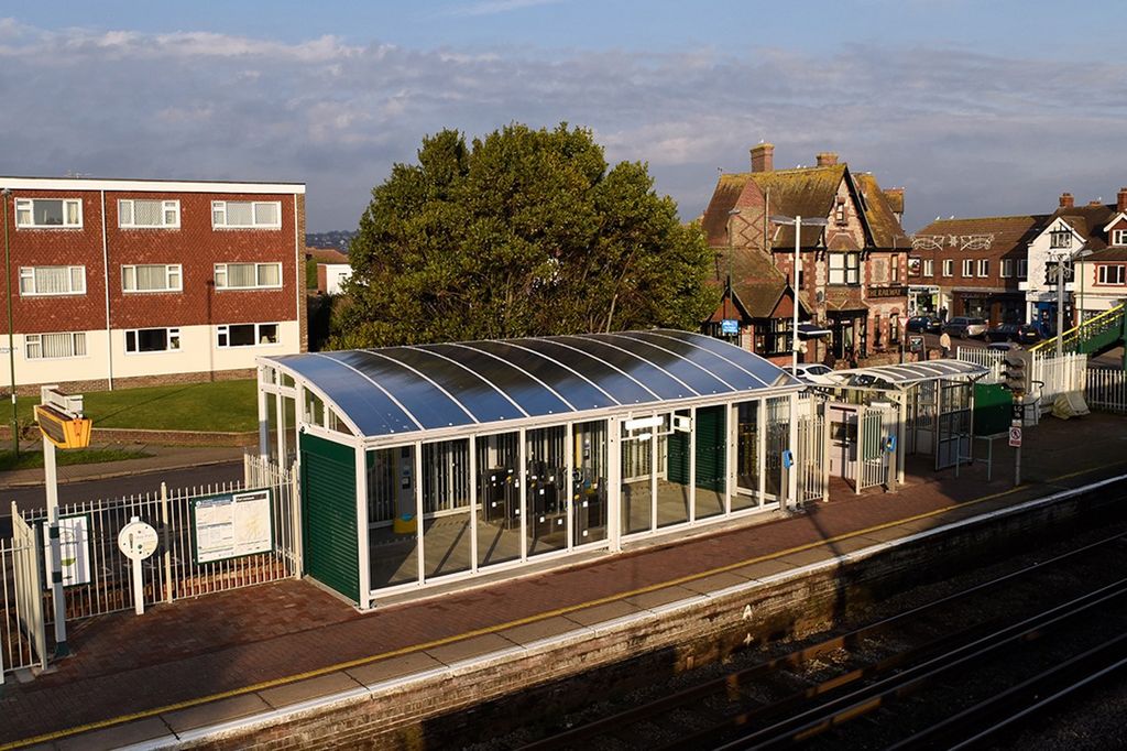 Property photo 3 of 3