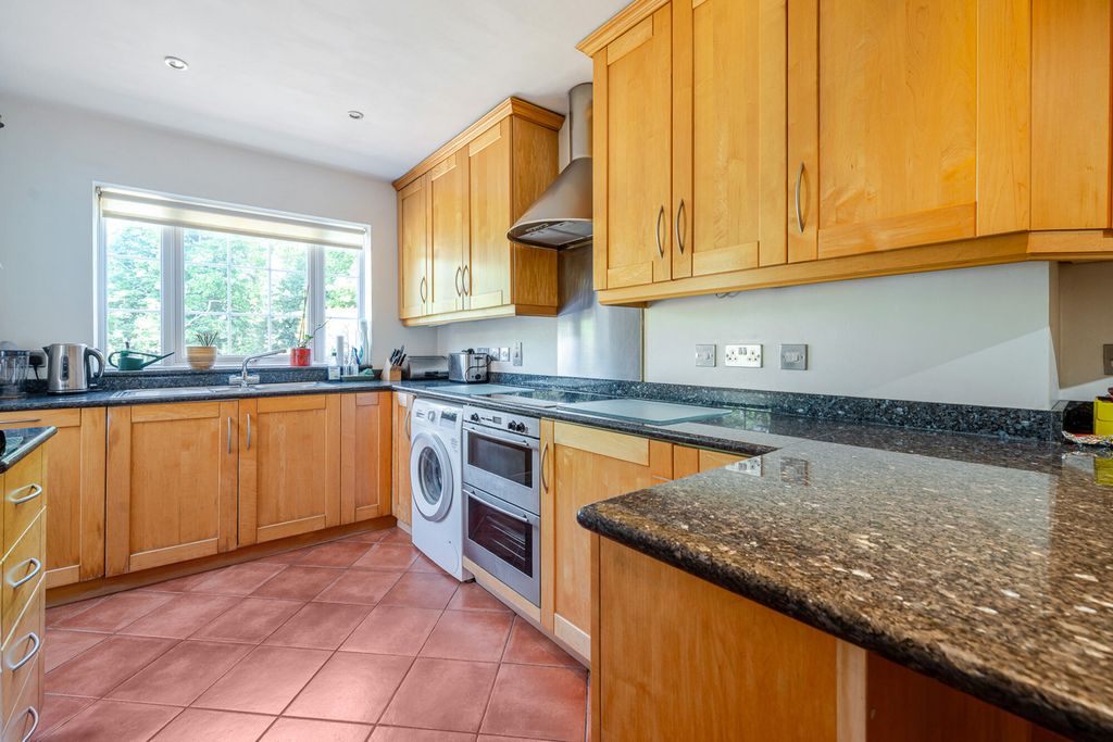 Property photo 3 of 21 1290627-9-68247E7...