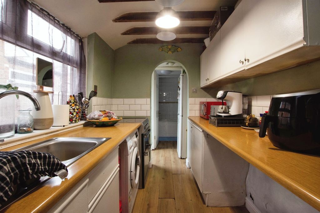 Property photo 2 of 15