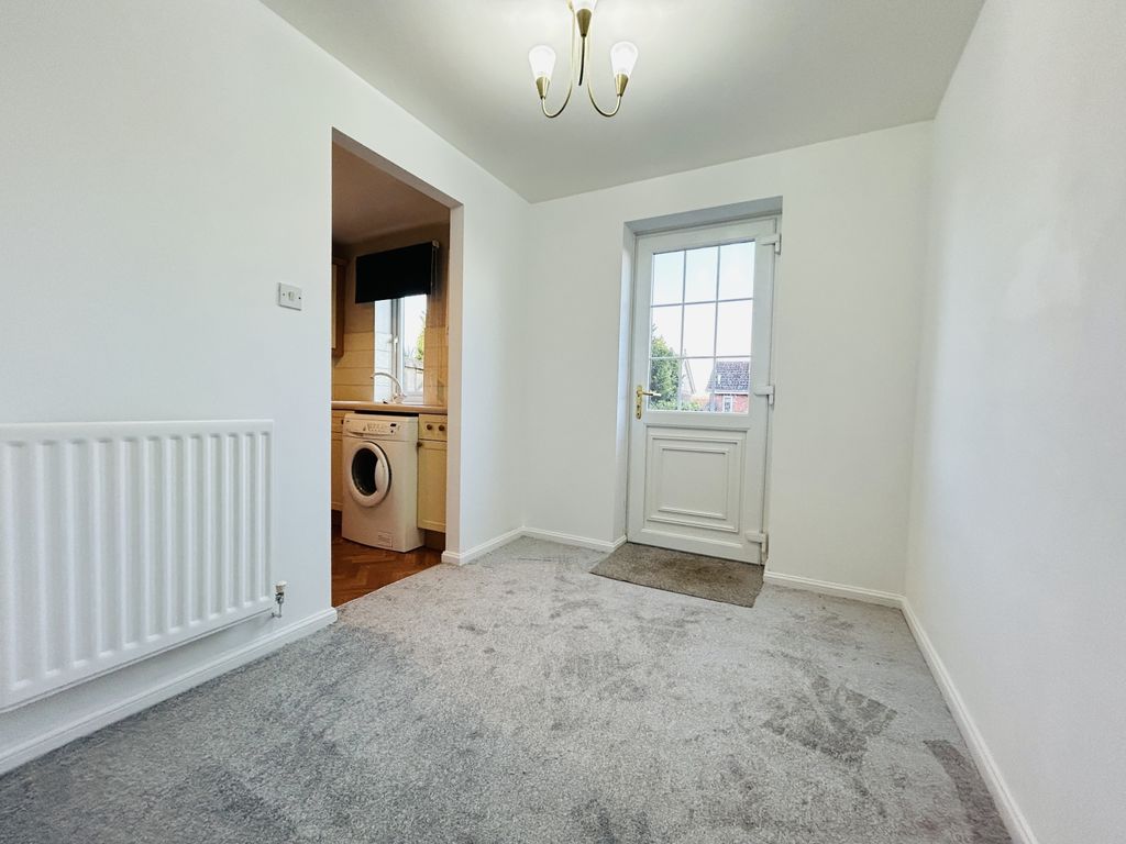 Property photo 3 of 11 Img_1928