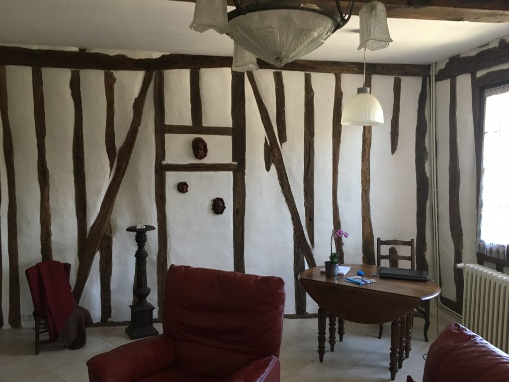 Property photo 2 of 21