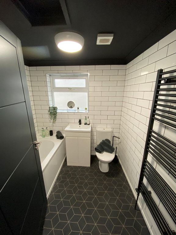 Property photo 3 of 4 432F931c-B858-4Aa1-A86B-d640202cd7Bb