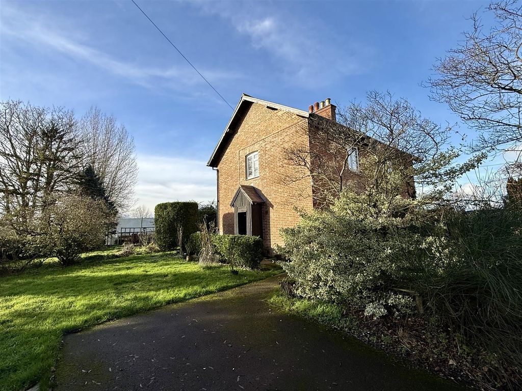 Property photo 2 of 14 Img_6039.Jpeg