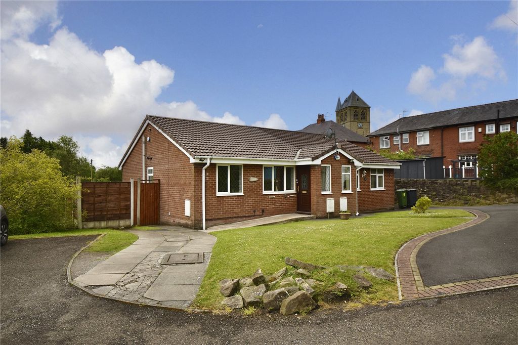 Property photo 1 of 17 Front External