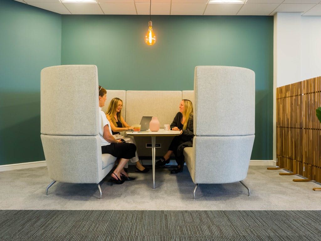 Property photo 3 of 5 Heathrow-Boulevard-Building-2-Office-Space-Offices-Heathrow-1.Jpg