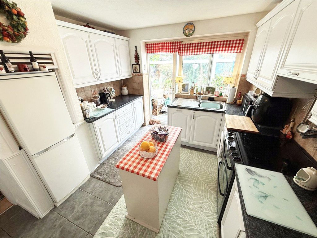 Property photo 2 of 16 Picture No. 29