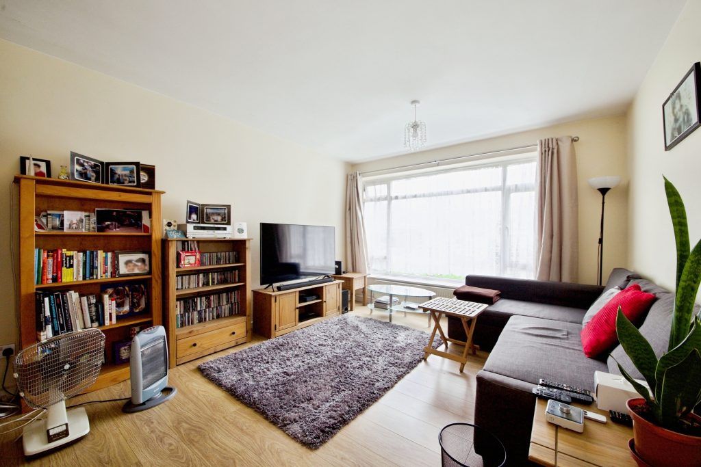 Property photo 2 of 20