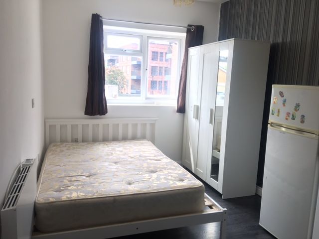 Property photo 1 of 3