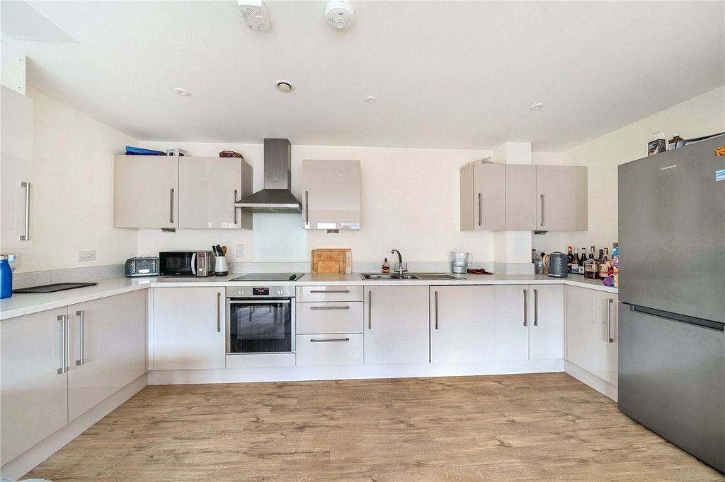 Property photo 2 of 14 Picture No. 06