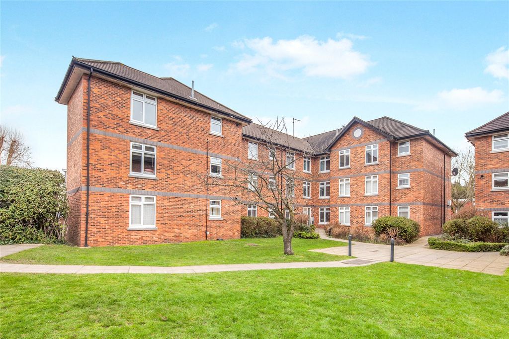 Property photo 1 of 19 Exterior