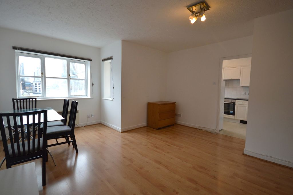 Property photo 3 of 10 Gallery