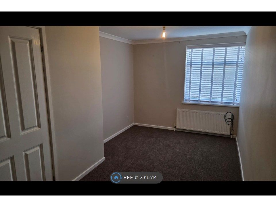 Property photo 2 of 11 Bedroom