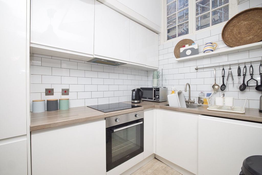 Property photo 3 of 10 Picture 3