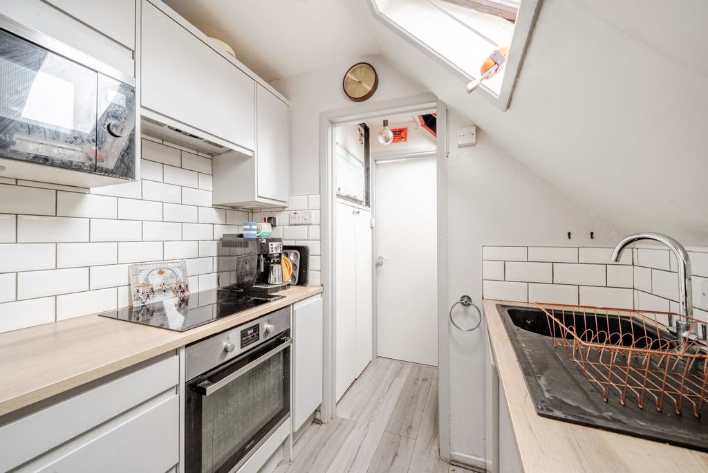 Property photo 3 of 11 1403246-5-6970A65...