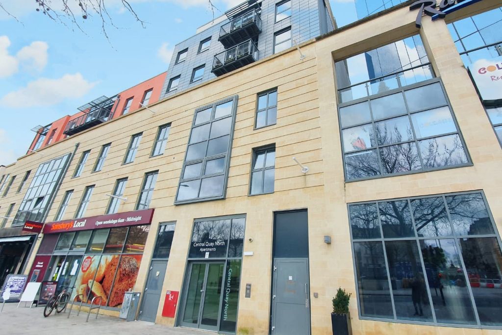 Property photo 1 of 5