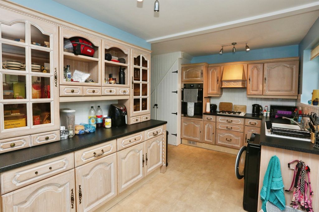 Property photo 3 of 13