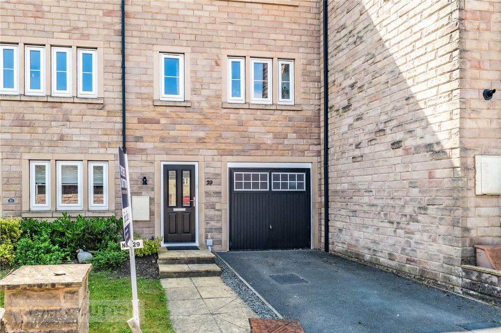 Property photo 1 of 33 Picture No. 73