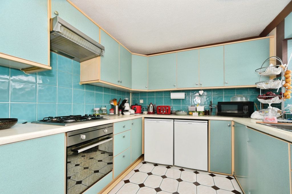 Property photo 3 of 13