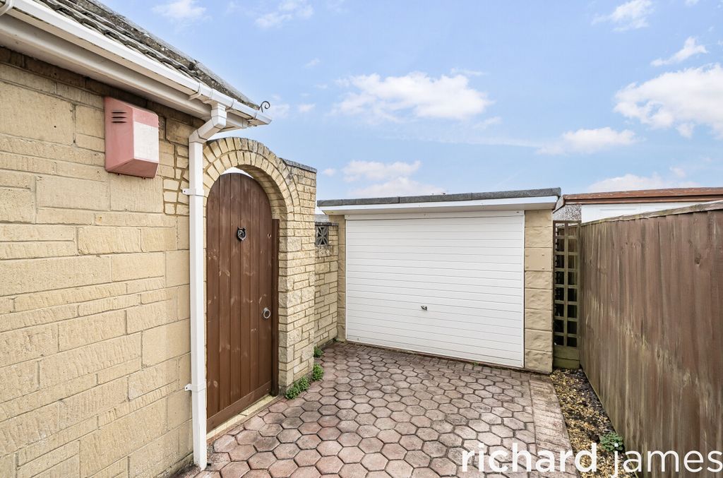 Property photo 2 of 18 52929A2537A144248Dd567c918967F2B