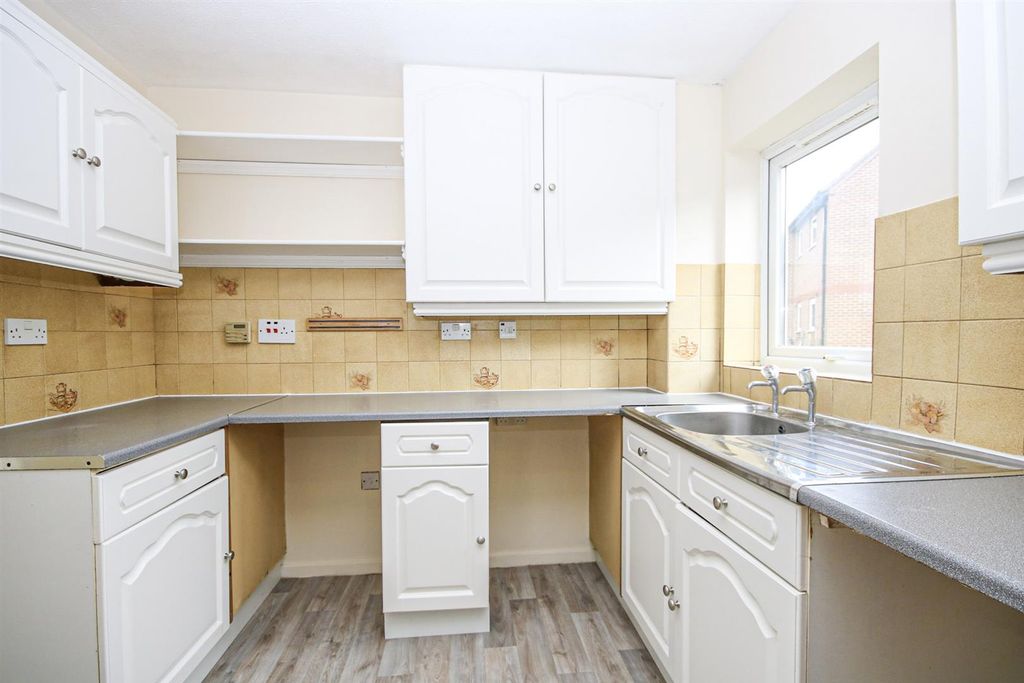 Property photo 3 of 14 9-Img_9528.Jpg