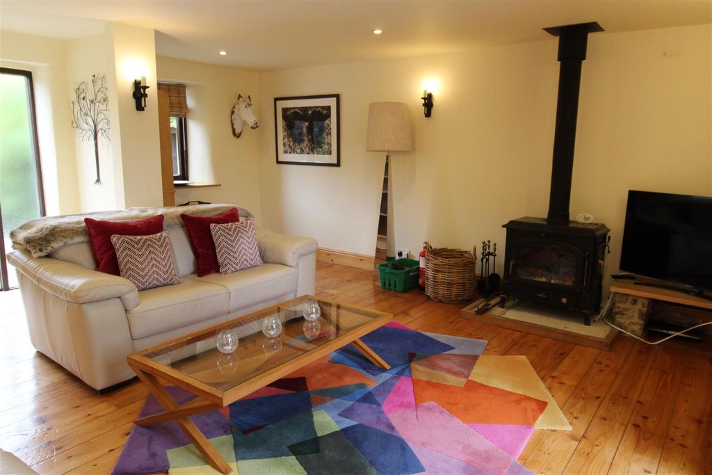 Property photo 2 of 14 Img_2121.Jpg